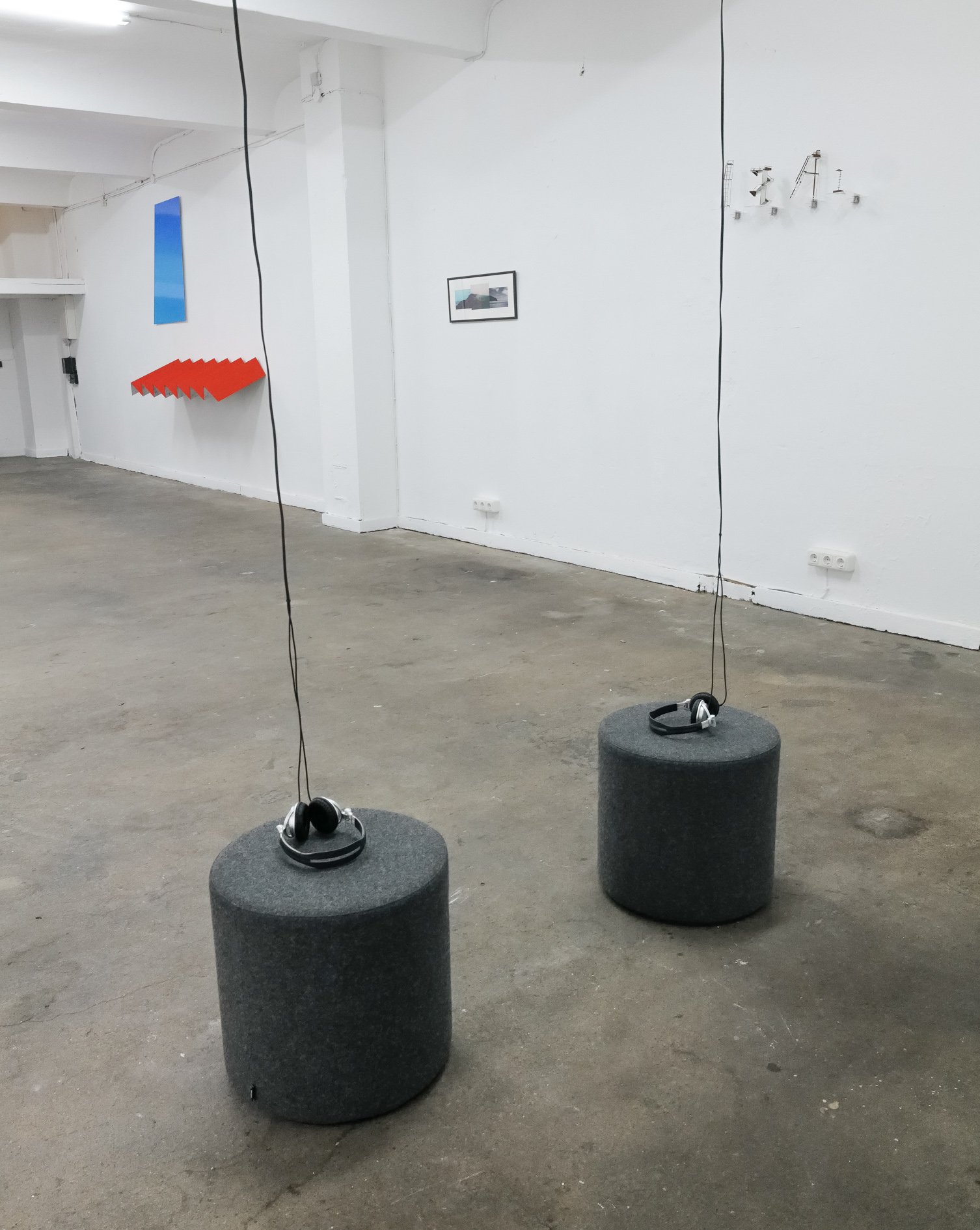 Prologue (to the conversation) at H8H Space, installation view 9